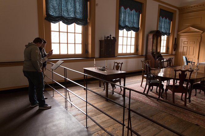 The Constitutional Walking Tour of Philadelphia - Independence Hall and the early federal government
