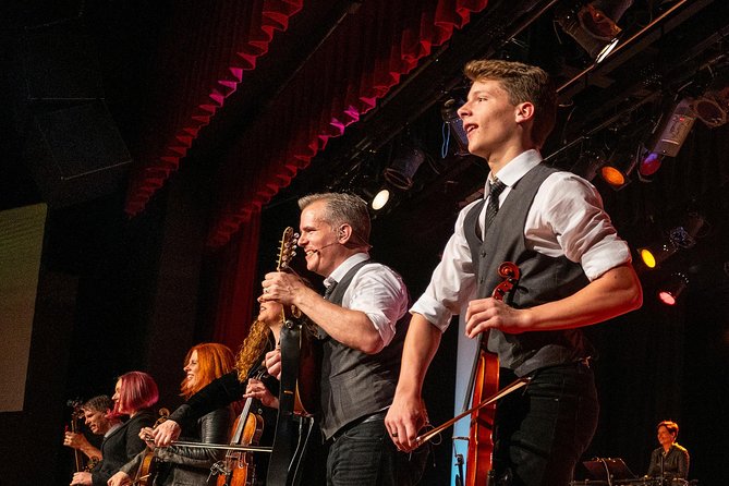 The Dutton Show at the Dutton Family Theater - Who should book this Branson show