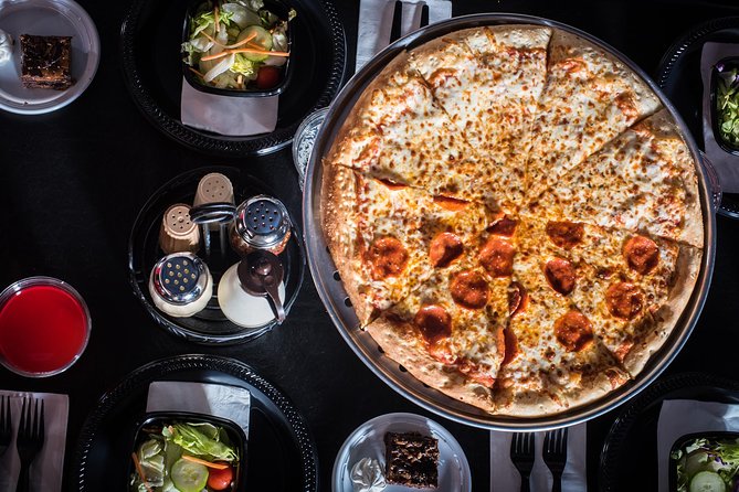 The Outta Control Magic Dinner Show in Orlando - Why arriving early matters