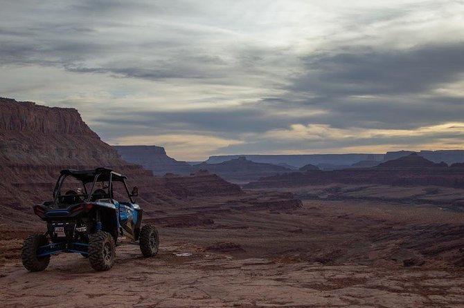 Thrilling 3.5 Hour You-Drive Fins N Things/Hells Revenge UTV Tour - Steep climbs and descents on slickrock