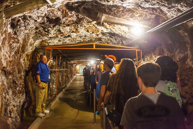Ultimate Hoover Dam Tour from Las Vegas - Stop two: Lake Mead Lookout and the Arizona Paint Pots