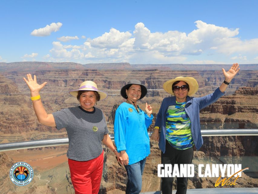 Vegas: Grand Canyon, Hoover Dam, Skywalk Option, & Two Meals - Hoover Dam in 45 minutes