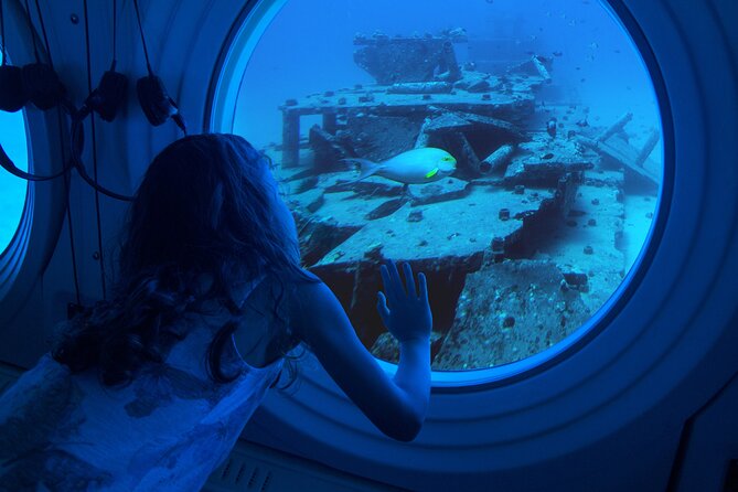 Waikiki: Atlantis Submarine Adventure - The 10-minute shuttle boat to the submarine