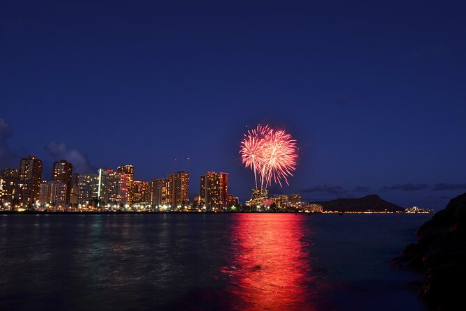 Waikiki: Friday Night Fireworks Catamaran Cruise - What to bring and how to plan the night