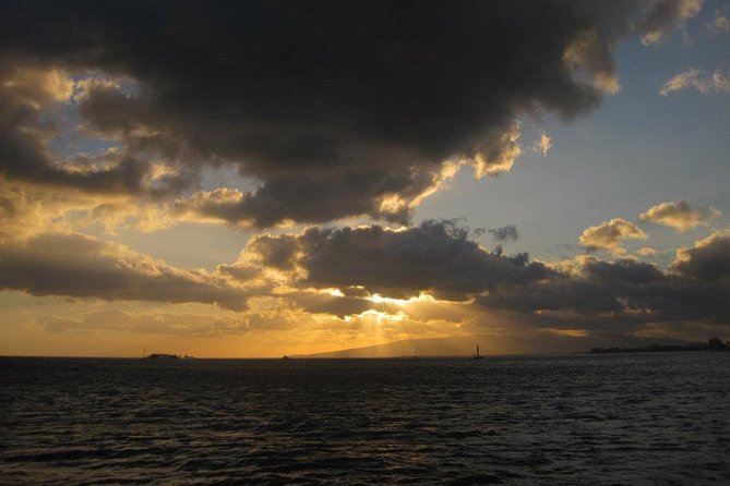 Waikiki Signature Sunset Catamaran Sail - Is $89.95 a good value?
