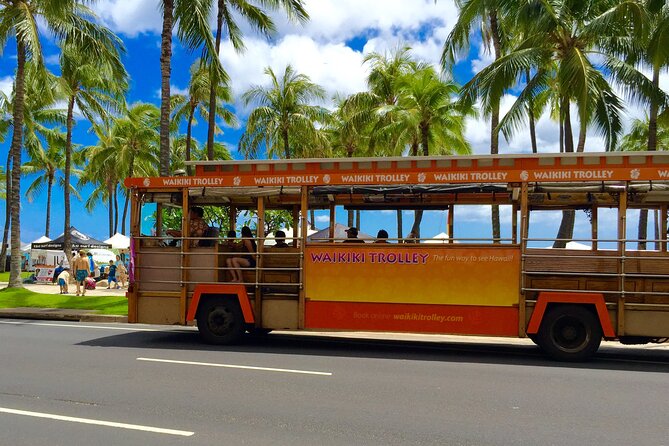 Waikiki Trolley Blue Line Coastline & Local Grindz Hop-on Hop-off - The best seats, the busiest moments, and the ride itself