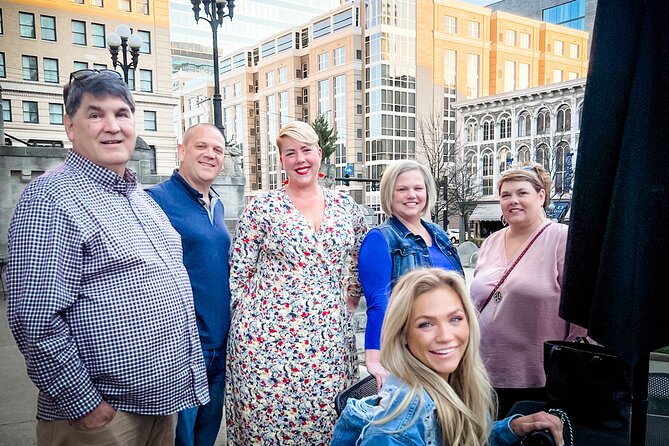 Walking Food Tour Downtown Lexington - The walking pace, group size, and weather factor