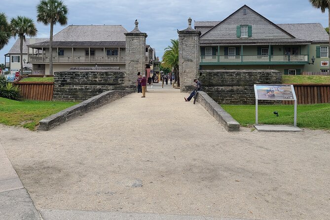 Walking History Tour of St. Augustine's Historic District - Why this St. Augustine walk works so well
