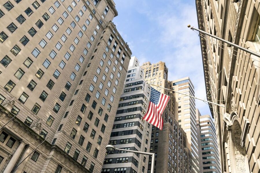 Wall Street Insider Tour with a Finance Professional - Finding the meeting point in Broad Street