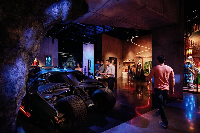 Warner Bros. Studio Tour Hollywood - Friends, The Big Bang Theory, and television’s familiar rooms