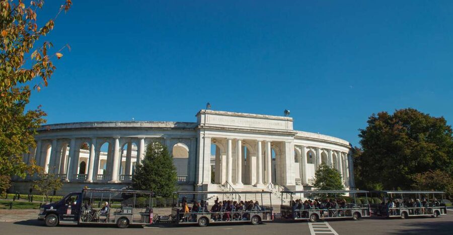 Washington DC: Arlington Nat. Cemetery Ticket & Tram Tour - Take the full 45-minute loop first