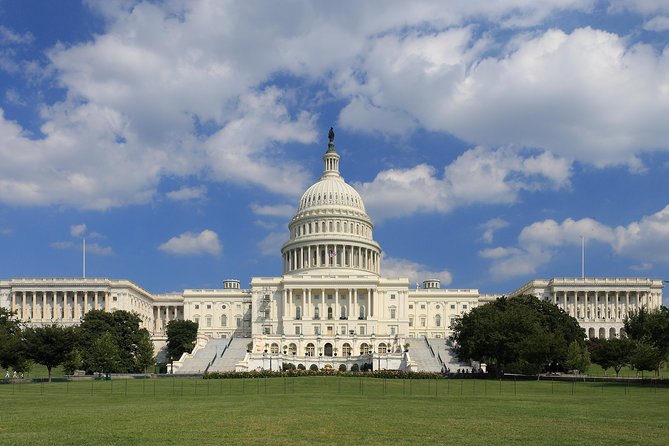 Washington DC Day Tour from New York City - The Lincoln Memorial in a 15-minute visit