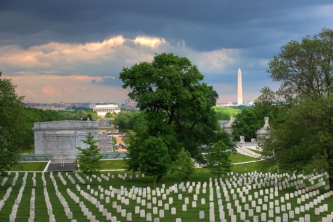 Washington DC Day Tour from New York City - The White House and a drive past the Capitol