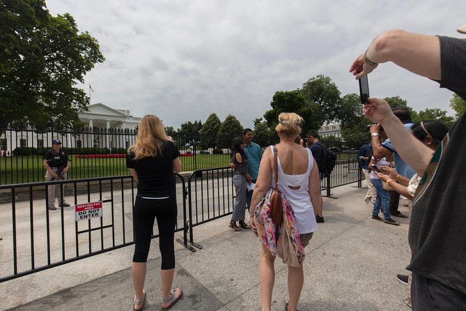 Washington DC Highlights, 1-Day Tour from NYC - One Smithsonian museum for 90 minutes