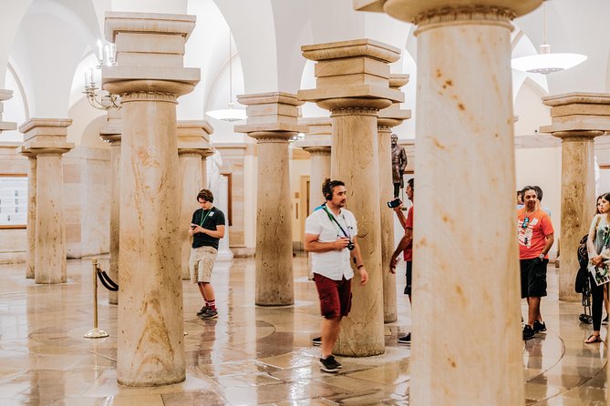 Washington DC in One Day: Guided Sightseeing Tour - Who should book this tour?