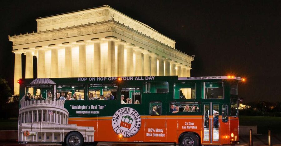 Washington DC: Monuments by Moonlight Nighttime Trolley Tour - Why a nighttime trolley works so well in Washington