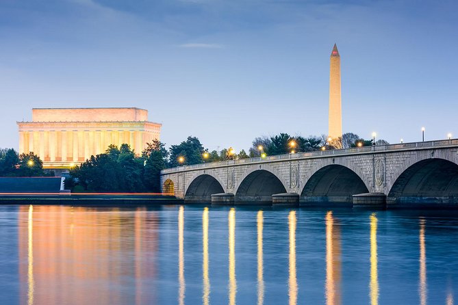 Washington DC Monuments by Moonlight Tour by Trolley - White House views and the wider city route