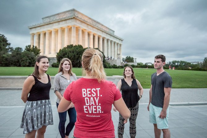 Washington DC Moonlight Tour by Electric Cart - First views: Capitol Hill and the National Mall