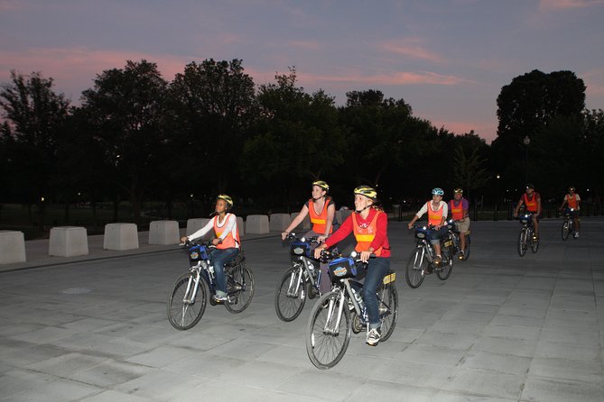 Washington DC Sites at Night Guided Bicycle Tour - Lincoln Memorial and Korean War Veterans Memorial