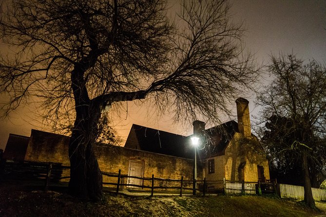 Whispers of Williamsburg Haunted Ghost Tour with Add-on options - Why Williamsburg works so well after sunset
