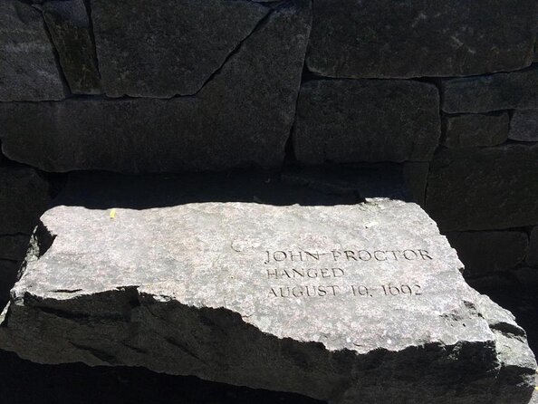 Wicked Awesome Tours: Witch Trial History and Salem Haunts! - Key points at a glance