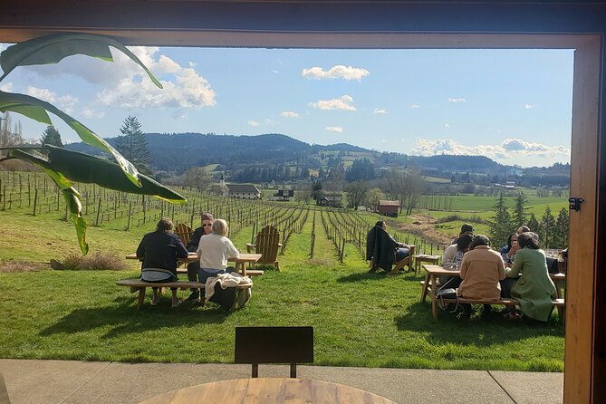 Willamette Valley Wine Tour with Lunch - The included lunch at a winery