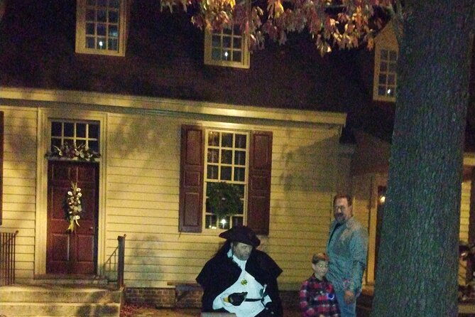 Williamsburg Ghosts, Witches and Pirates Tour - Peyton Randolph House and the haunted streets
