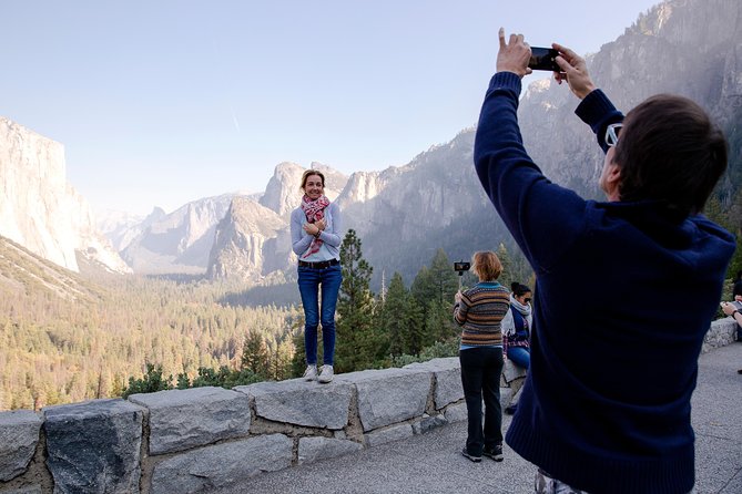 Yosemite Highlights & Giant Sequoias Day Tour from San Francisco - Groveland and the dinner break